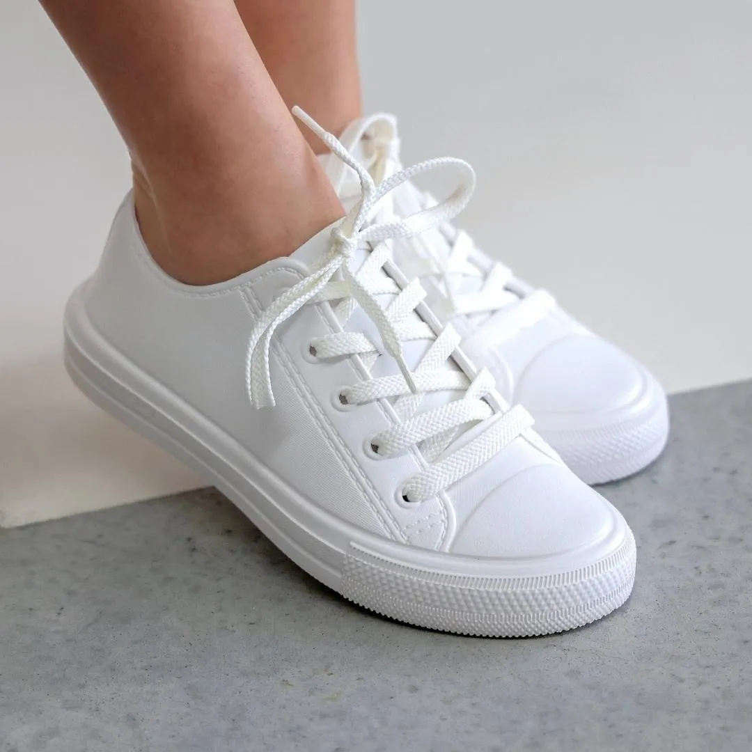 Connie - White