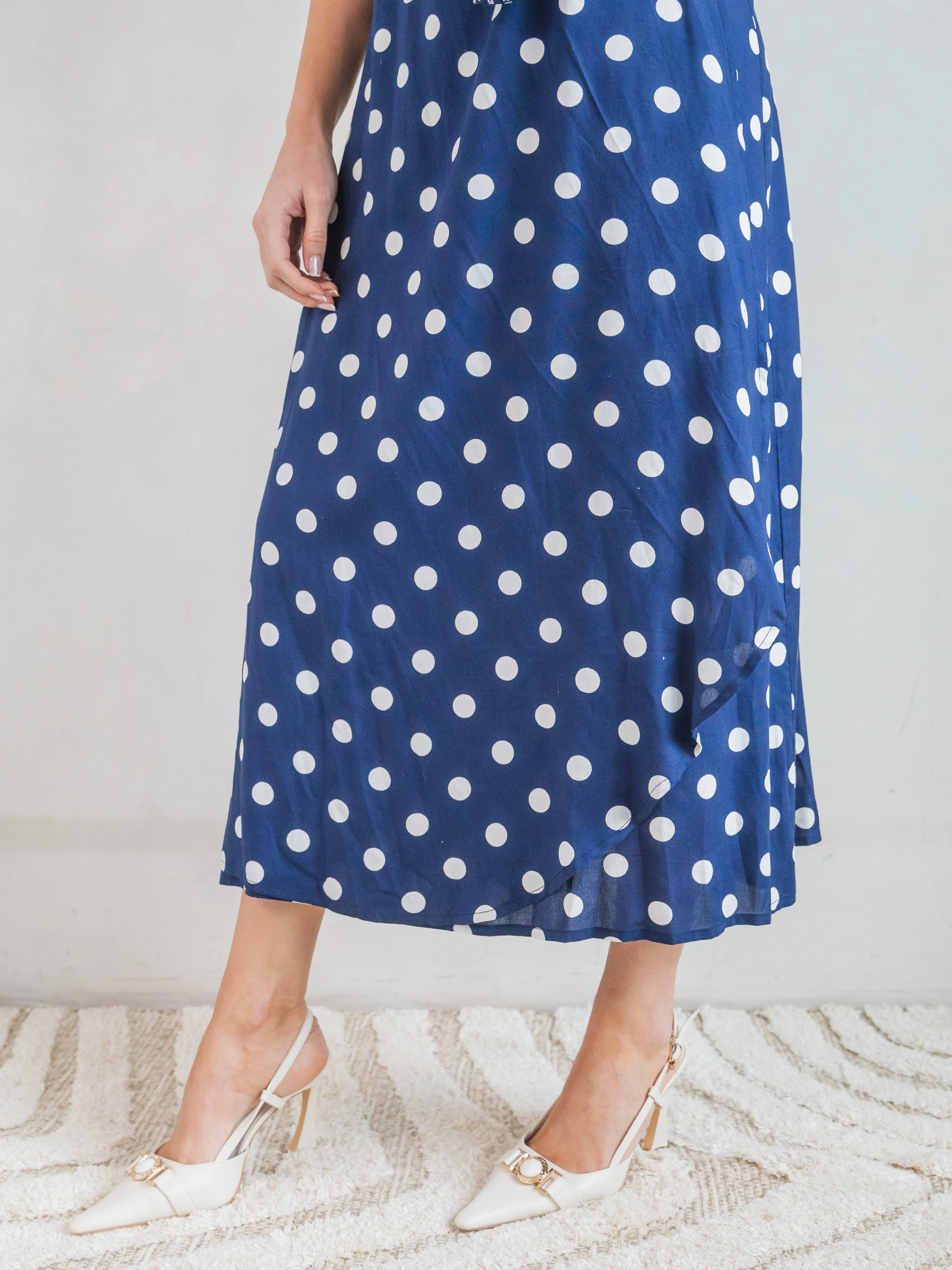 'IT'S A WRAP' DRESS IN NAVY POLKA DOT (EcoVero)