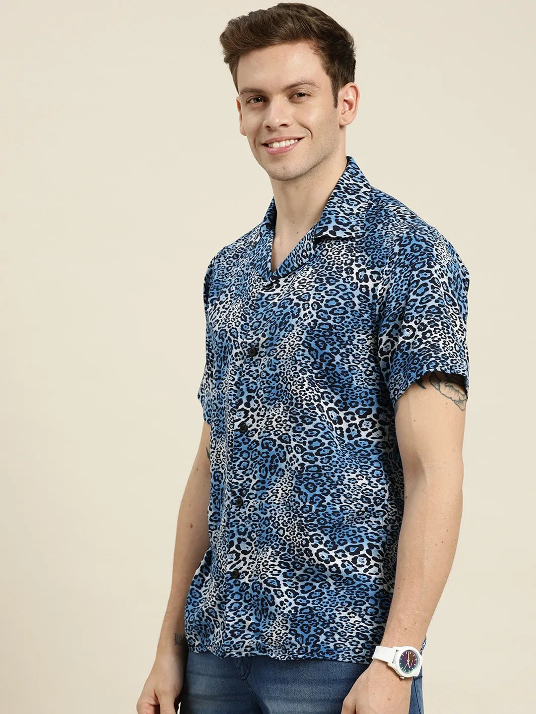 Men Blue-Black Prints Viscose Rayon Relaxed Fit Casual Resort Shirt