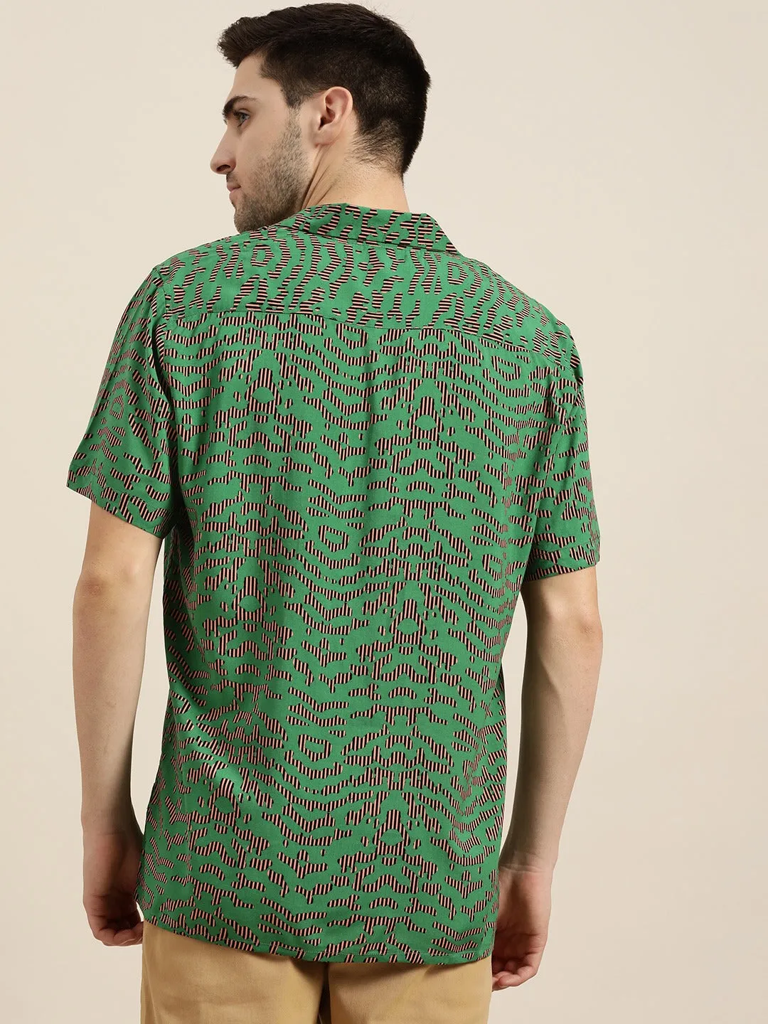 Men Green Prints Viscose Rayon Relaxed Fit Casual Resort Shirt