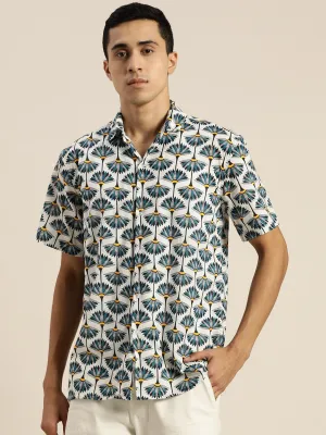Men White & Blue Prints Viscose Rayon Relaxed Fit Casual Resort Shirt