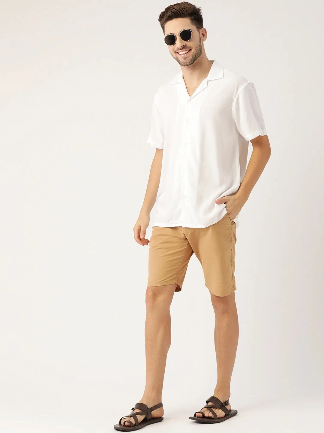 Men White Solid Viscose Rayon Relaxed Fit Casual Resort Shirt