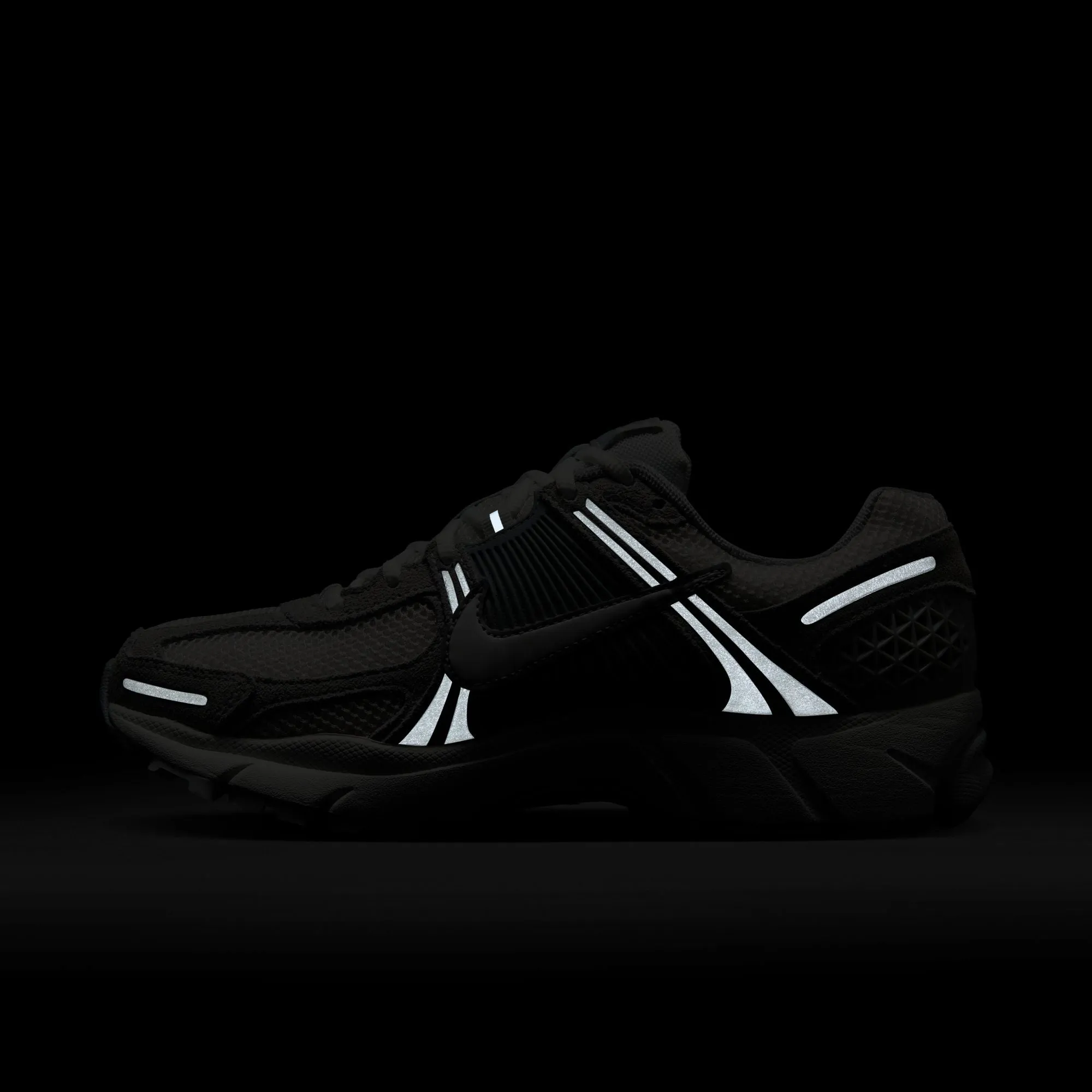 Nike - W Zoom Vomero 5 ~ Pure Platinum