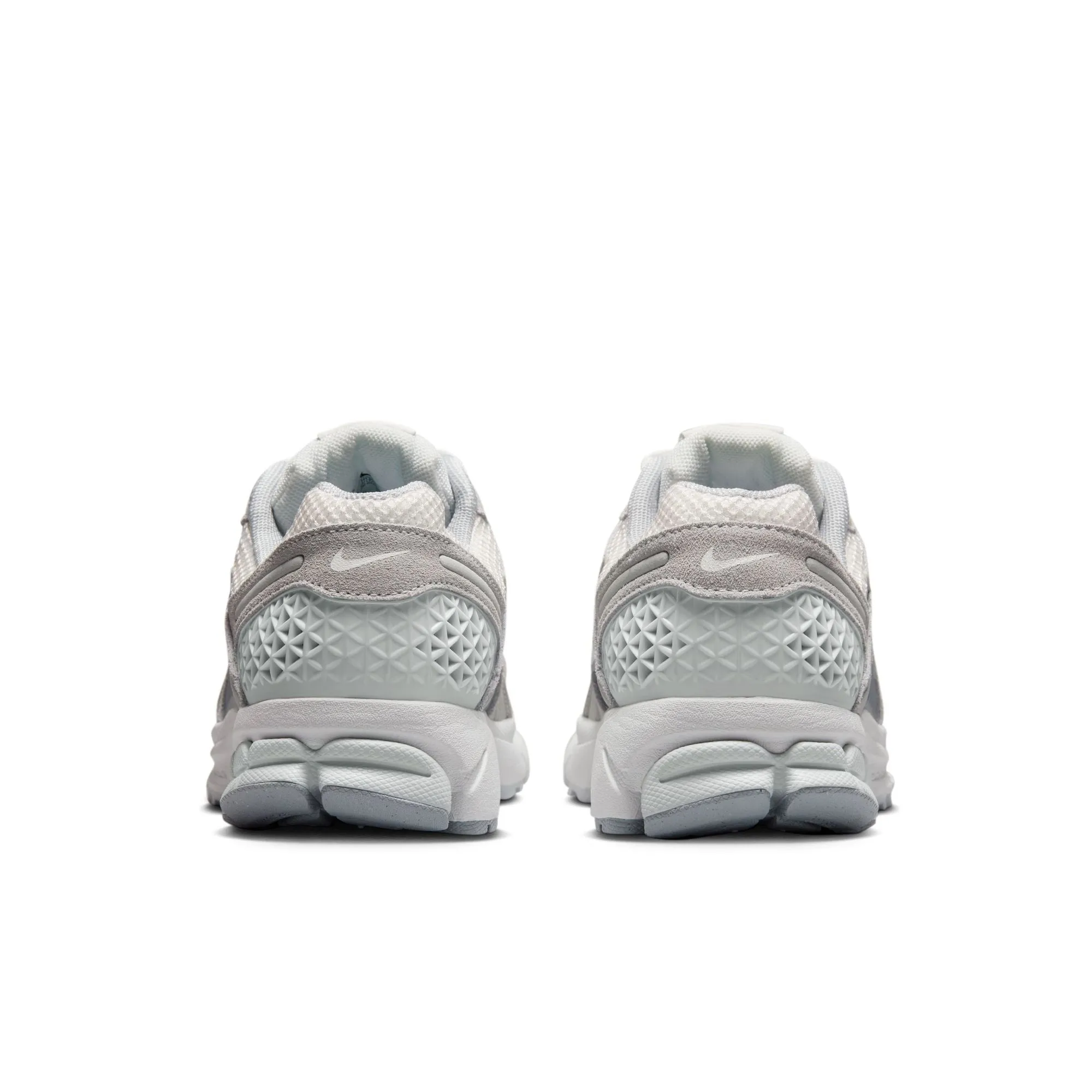 Nike - W Zoom Vomero 5 ~ Pure Platinum