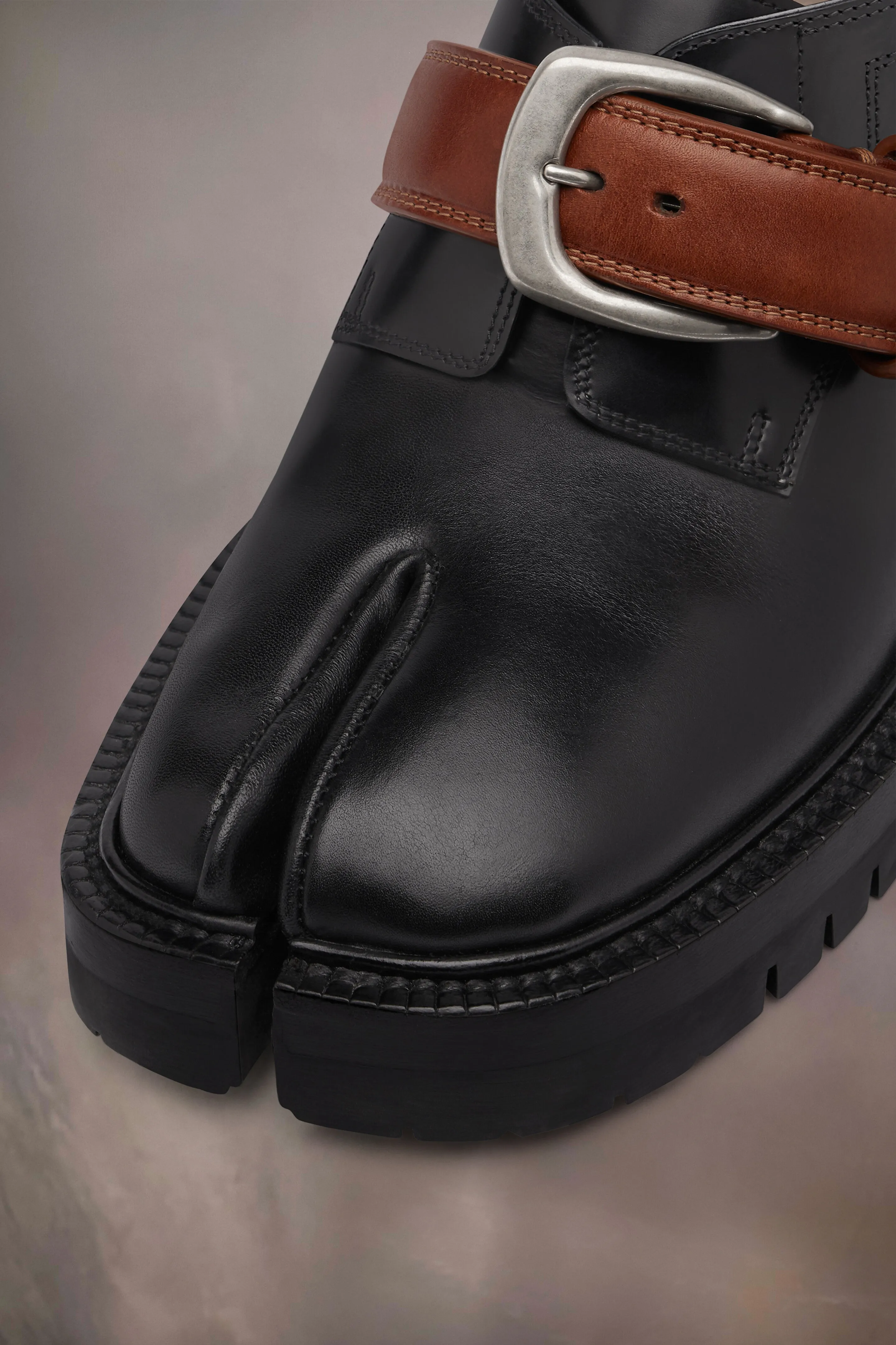 Tabi Combat Derby Low Tops